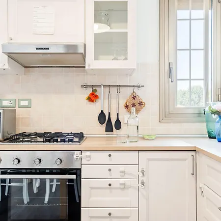 Guesthost - Bolognina Cozy *