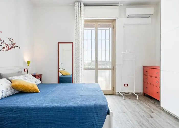Guesthost - Bolognina Cozy Lägenhet